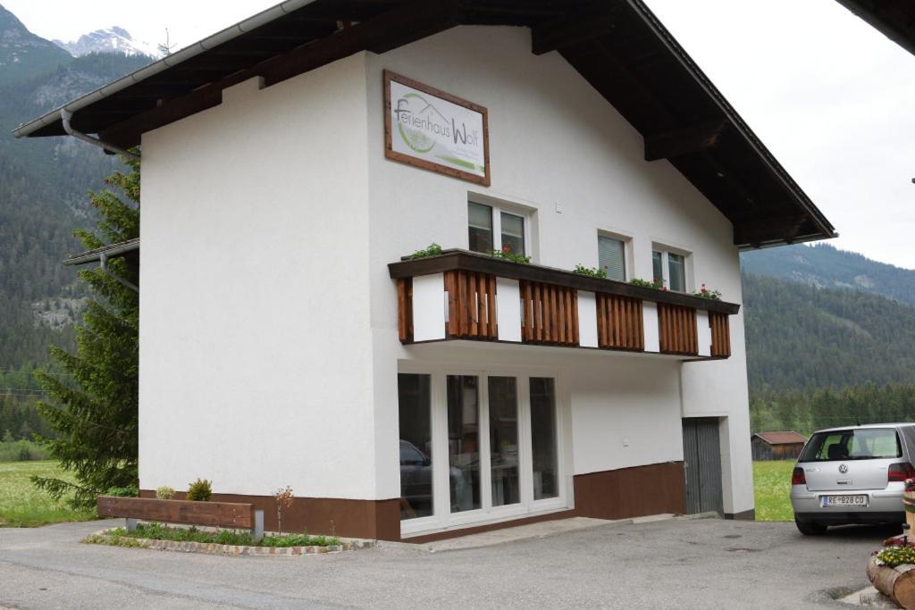 Ferienhaus Wolf Haeselgehr Bagian luar foto