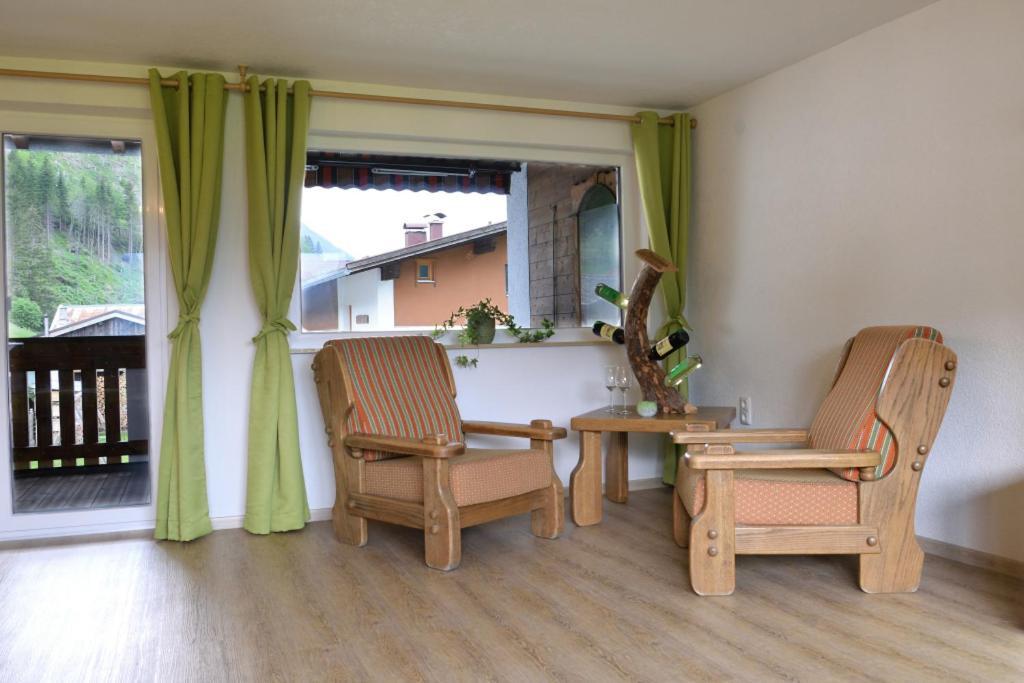 Ferienhaus Wolf Haeselgehr Bagian luar foto